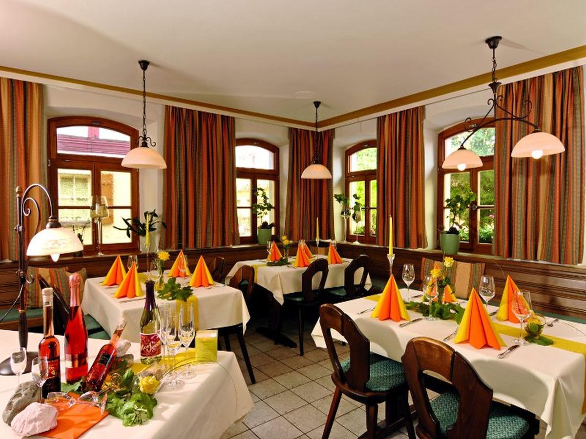 Hotel-Gasthof Rotes Ross Markt Einersheim Exteriör bild
