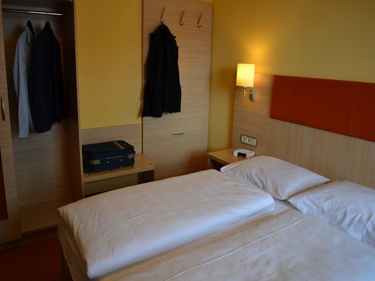 Hotel-Gasthof Rotes Ross Markt Einersheim Exteriör bild