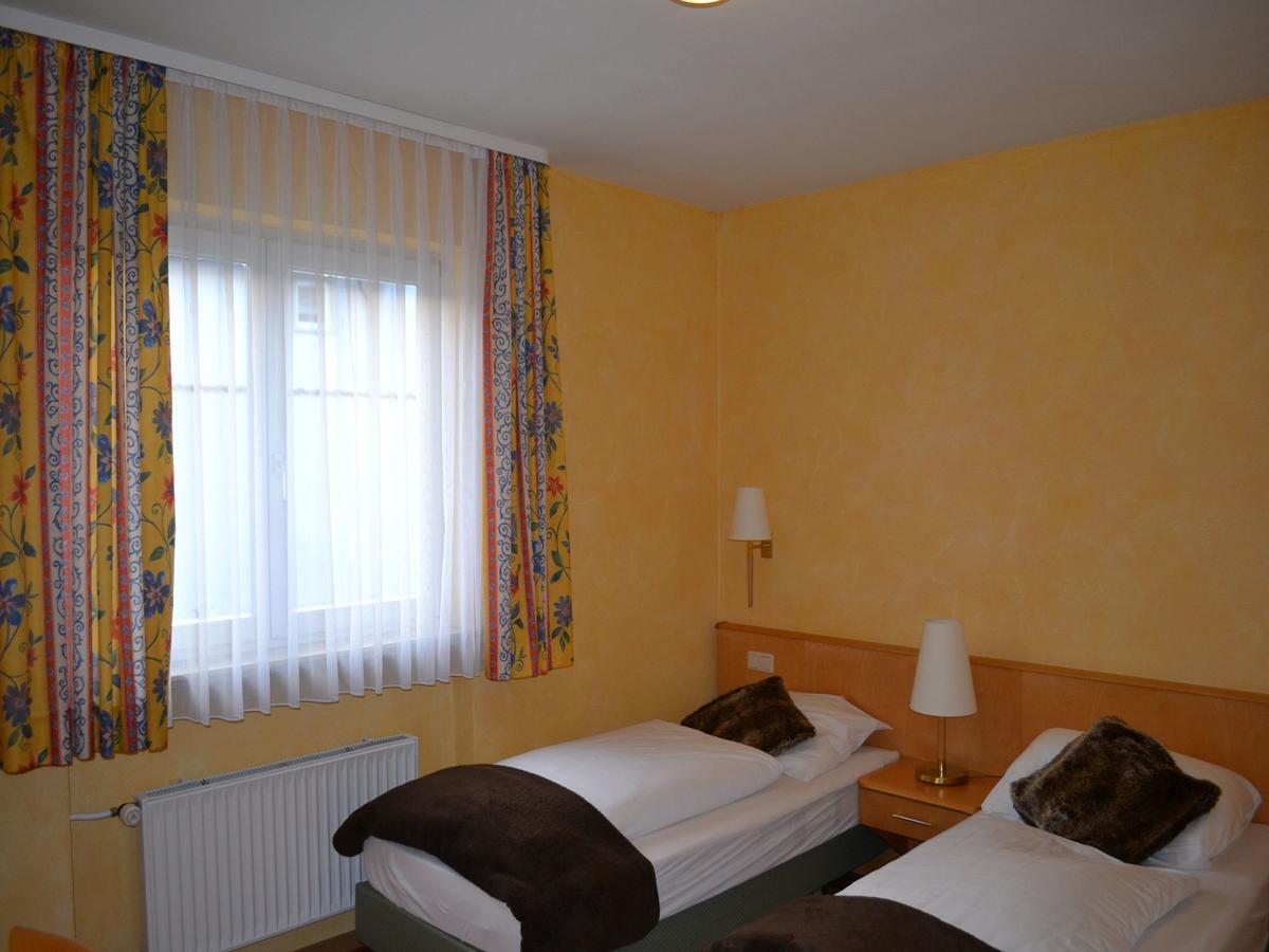 Hotel-Gasthof Rotes Ross Markt Einersheim Exteriör bild