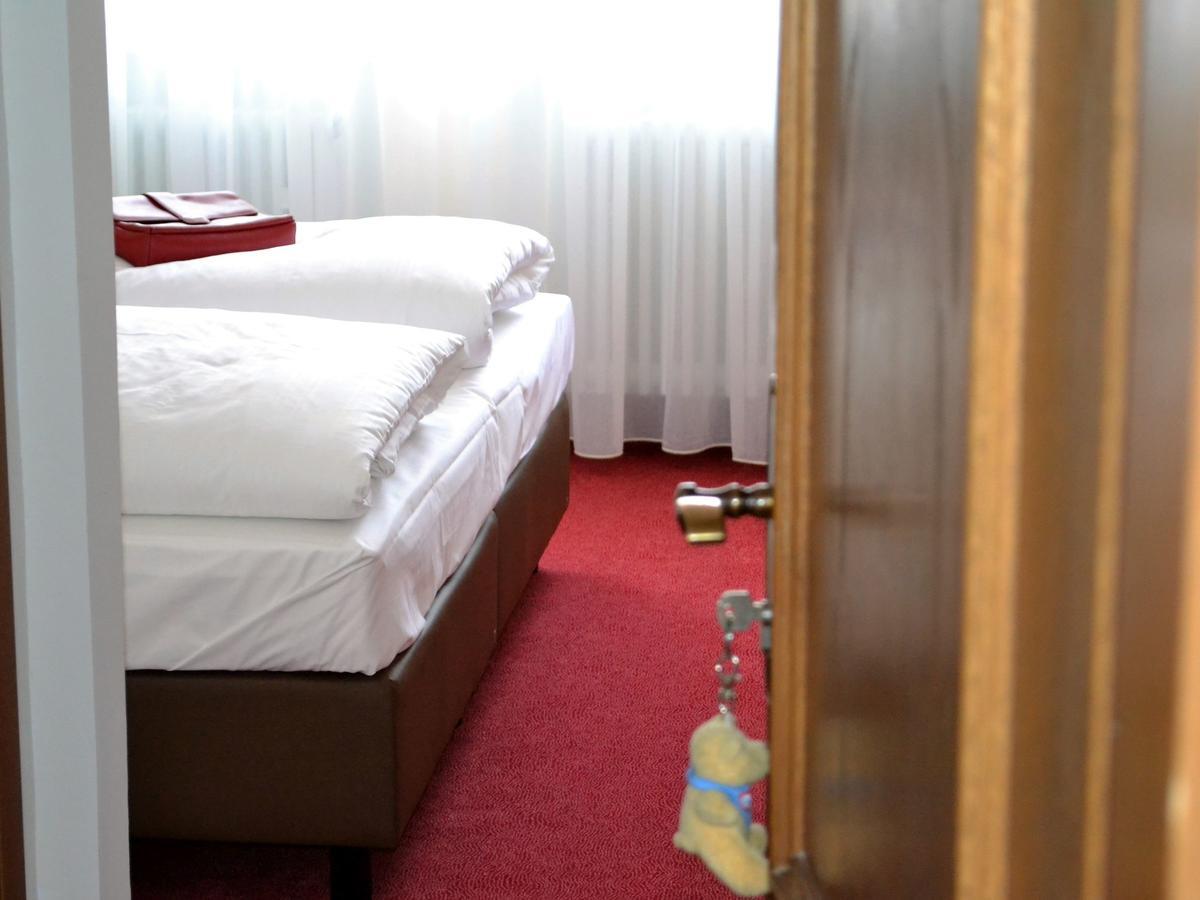 Hotel-Gasthof Rotes Ross Markt Einersheim Exteriör bild